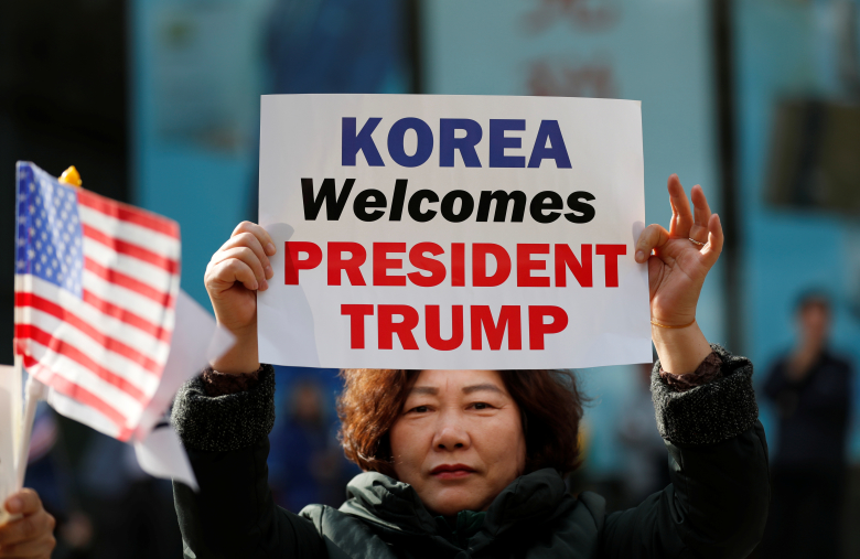 Митинг сторонников президента США Дональда Трампа, Сеул. Фото: Kim Kyung Hoon / Reuters