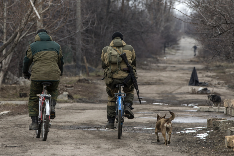 Пророссийские военные в Дебальцево. Фото: Marko Djurica / Reuters