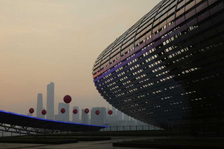 Выставочный центр «Пачжоу», где проходит китайская ярмарка импортных и экспортных товаров, Гуанчжоу. Фото: Venus Wu / Reuters