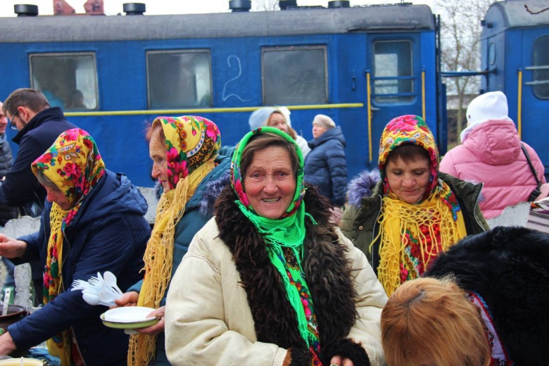 “Укрзализныця” организовывает рождественский тур по Гайворонской узкоколейке на ретропоезде