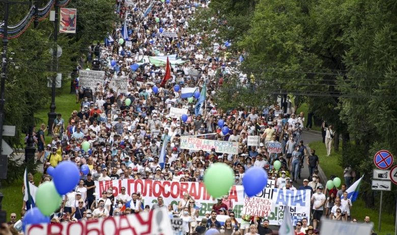 Хабаровск, лето 2020 года, шествие против ареста губернатора Сергея Фургала