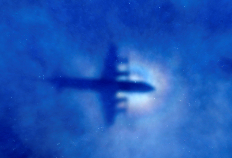 Поиск пропавшего самолета Malaysian Airlines над южной частью Индийского океана. Фото: Rob Griffith / Reuters