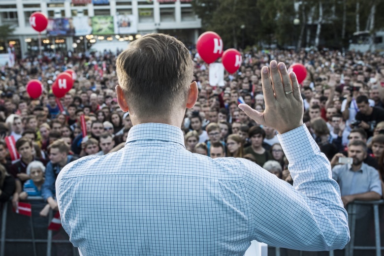 Алексей Навальный на митинге во Владивостоке. Фото: Евгений Фельдман для кампании Навального