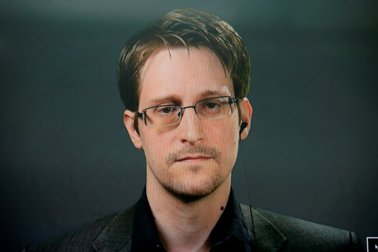 Эдвард Сноуден. Фото: Brendan McDermid / Reuters