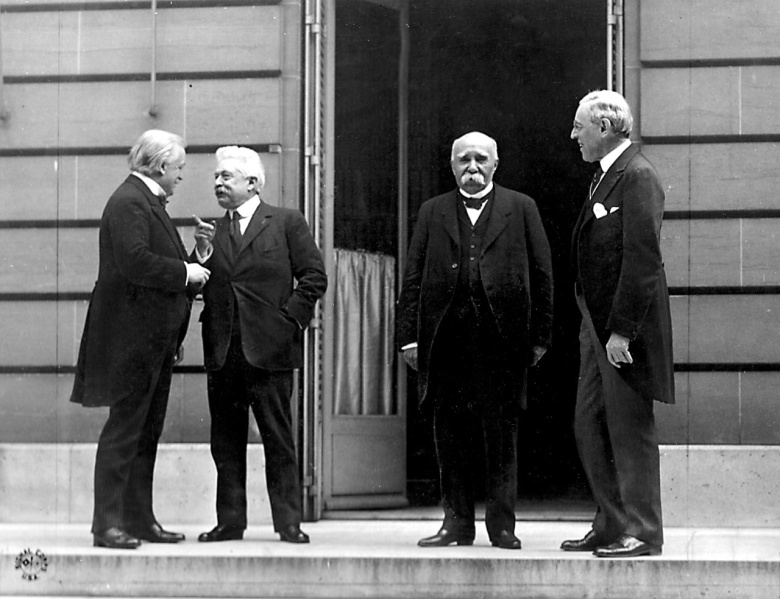 "Совет четырёх" на Парижской мирной конференции (слева направо): Дэвид Ллойд Джордж, Витторио Орландо, Жорж Клемансо и Вудро Вильсон.