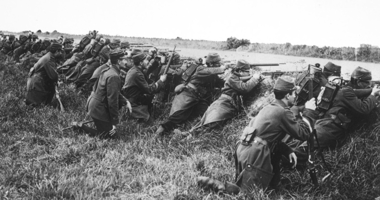 Французские солдаты около реки Марна, 1914 год. Фото: wikipedia.org