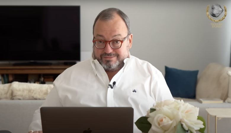 Станислав Белковский