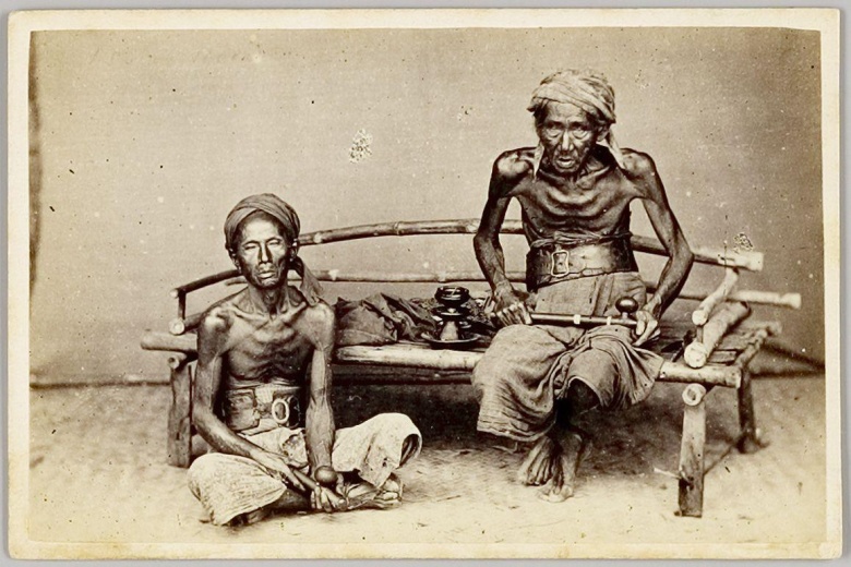 Двое курильщиков опиума на острове Ява, 1867 год