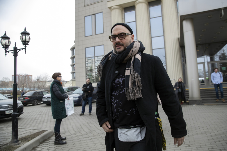 Кирилл Серебренников после заседания Мосгорсуда. Фото: Pavel Golovkin / AP / ТАСС