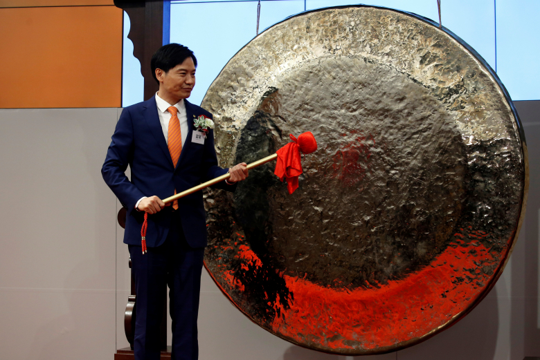 Основатель и глава Xiaomi Лэй Цзюнь на дебютных торгах акциями компании в Гонконге. Фото: Bobby Yip / Reuters
