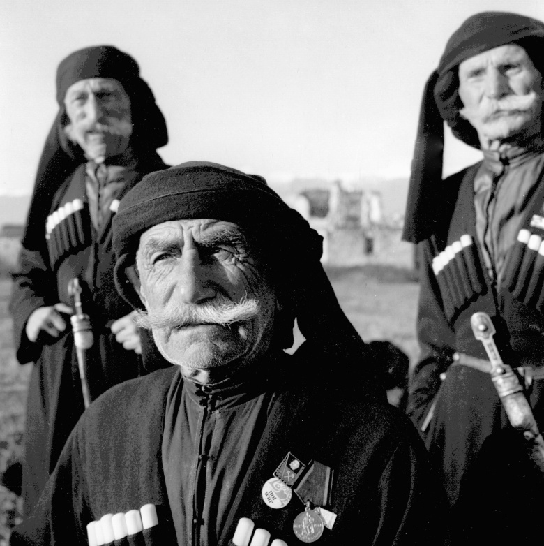 Участники Абхазского хора старейших.