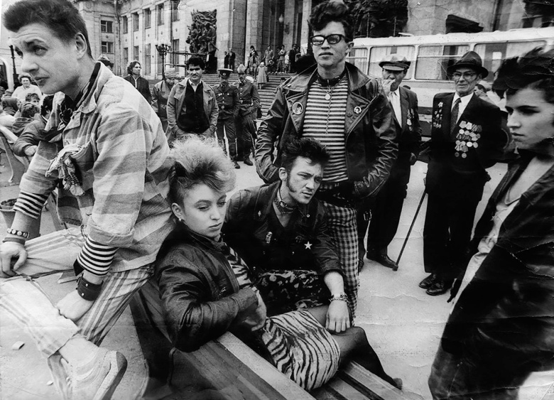Выезд ленинградских панков на съемки фильма «Без мундира», 1988 год