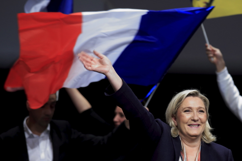 Марин Ле Пен во время избирательной кампании.