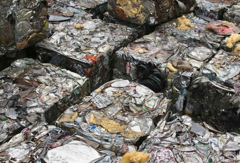 Работа ЗАО «Опытный завод механизированной переработки бытовых отходов» в Санкт-Петербурге.
