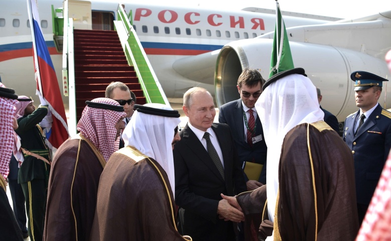 Владимир Путин прилетел в Саудовскую Аравию, 14 октября 2019 года. Фото: Kremlin.ru