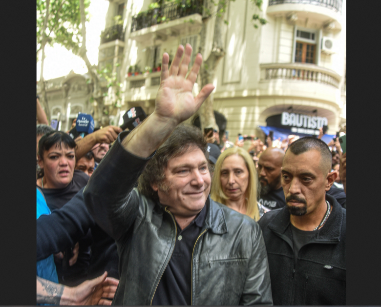 Хавьер Милей в день второго тура президентских выборов в Аргентине