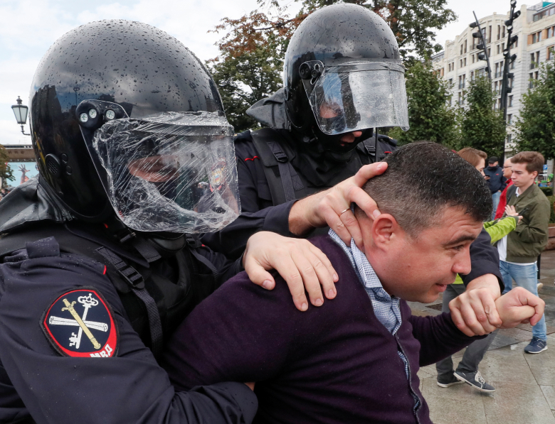 Митинг в Москве 3 августа. Фото: Shamil Zhumatov / Reuters