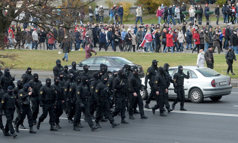 Протесты в Минске 1 ноября 2020 года. Фото:  EPA / TASS