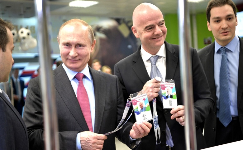 Президент РФ Владимир Путин с FAN ID