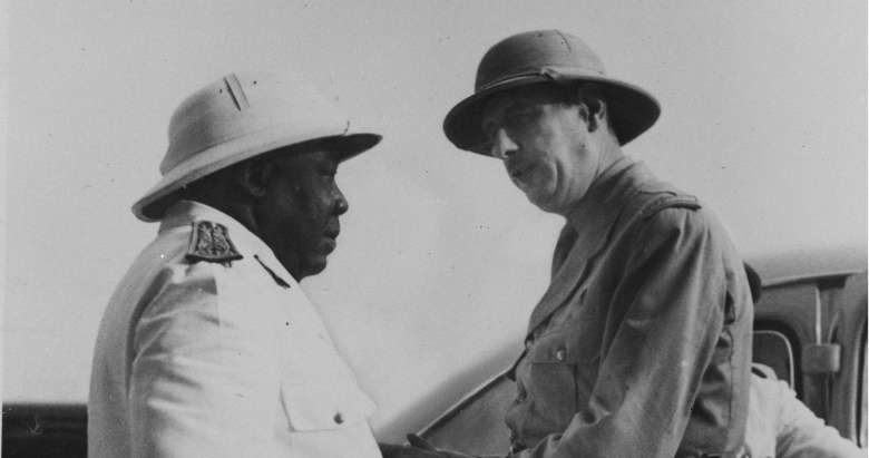 Феликс Эбуэ приветствует Шарля де Голля в Чаде. 15 октября 1940 года. Фото: wikipedia.org