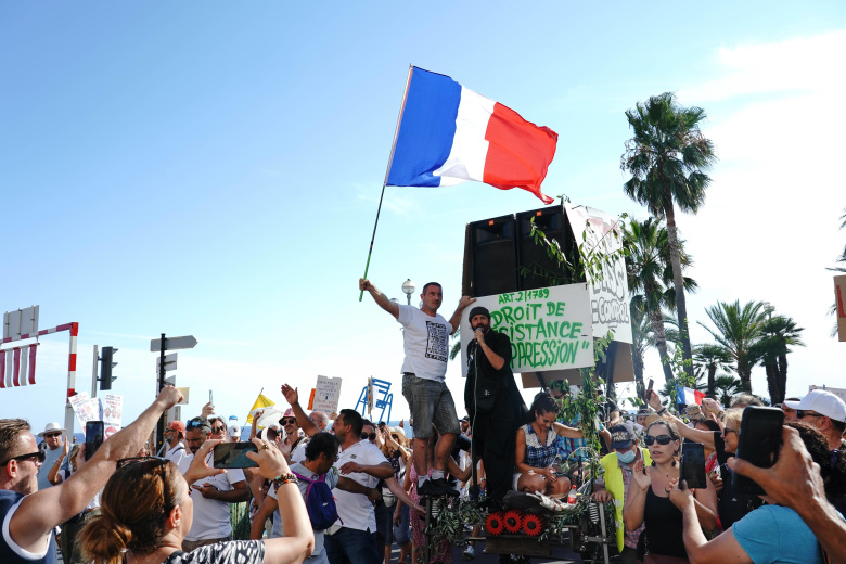 Протесты против введения ковид-пропусков, Ницца, Франция. Фото: NorbertScanella / PanoramiC / Global Lok Press