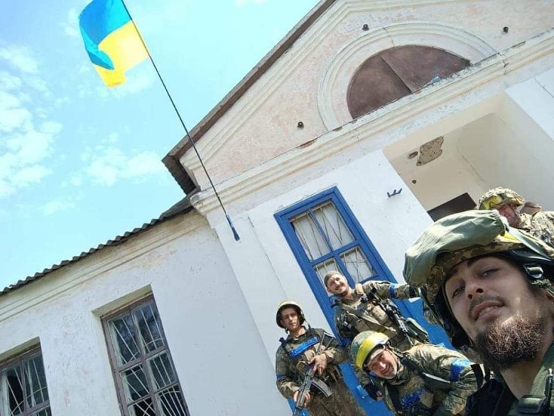 Бойцы ВСУ в Харьковской области
