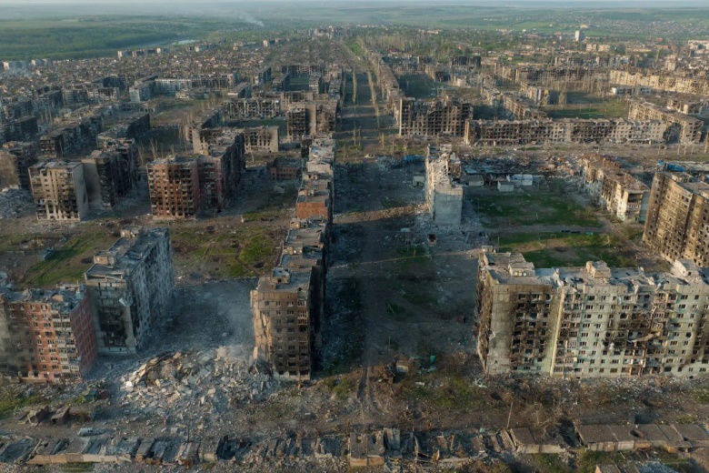 Разрушенный в ходе войны Бахмут