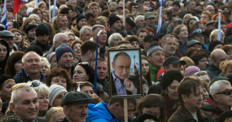 Участники митинга в Севастополе в честь годовщины воссоединения Крыма с Россией. Фото: Сергей Гунеев / РИА НОвости