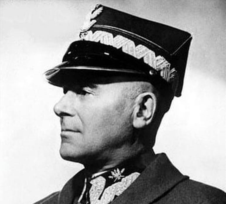 Маршал Рыдз-Смиглы, главнокомандующий польской армией в 1935-39 гг.