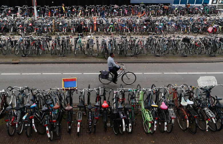 Велопарковка в Амстердаме. Фото: Yves Herman / Reuters