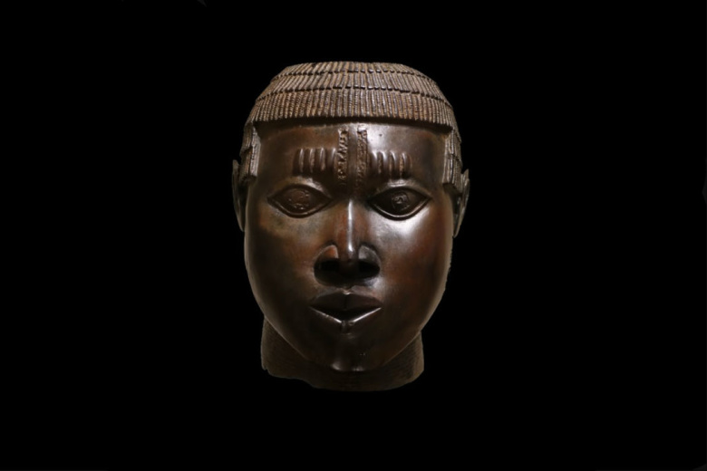 Экспонат из Бенина в Музее на набережной Бранли. Фото: wikipedia.org