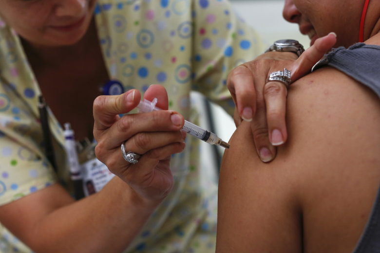 Вакцинация в штате Техас. Фото: Shannon Stapleton / Reuters