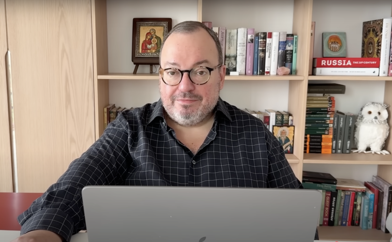 Станислав Белковский
