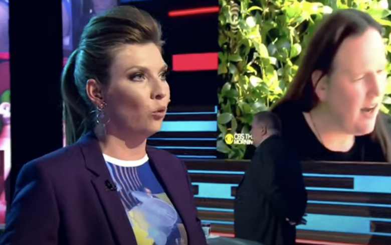 Телеведущая Ольга Скабеева в эфире программы «60 минут»