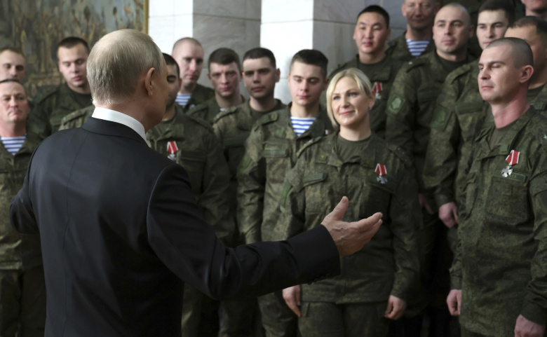 Владимир Путин на встрече с российскими военными в Ростове-на-Дону
