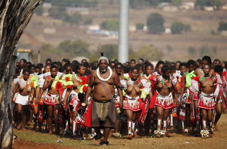 Праздник инициации девушек, Свазиленд. Фото: Siphiwe Sibeko / Reuters