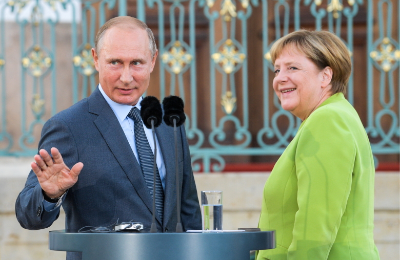 Владимир Путин и Ангела Меркель перед встречей 18 августа в Германии