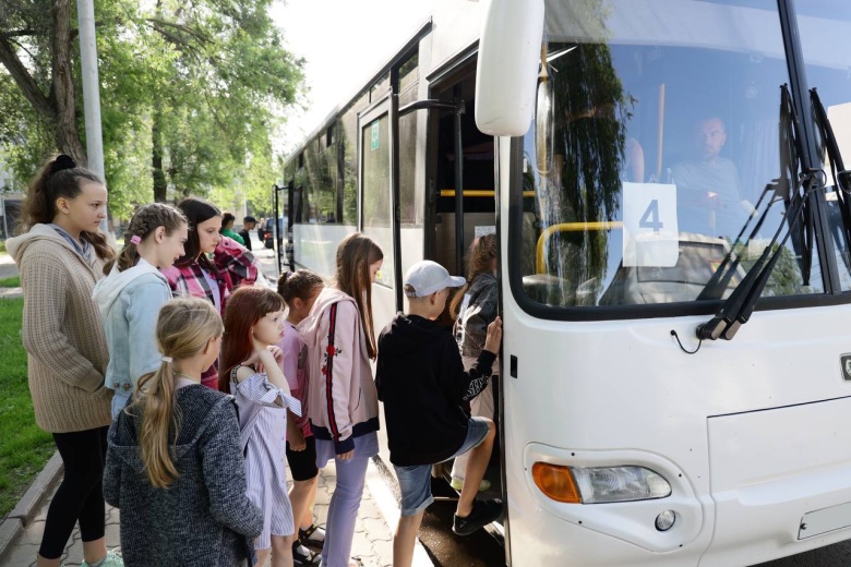 Эвакуация детей из Белгородской области