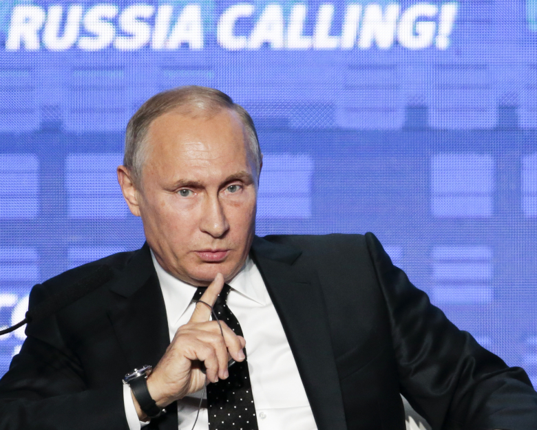 Владимир Путин на Форуме ВТБ