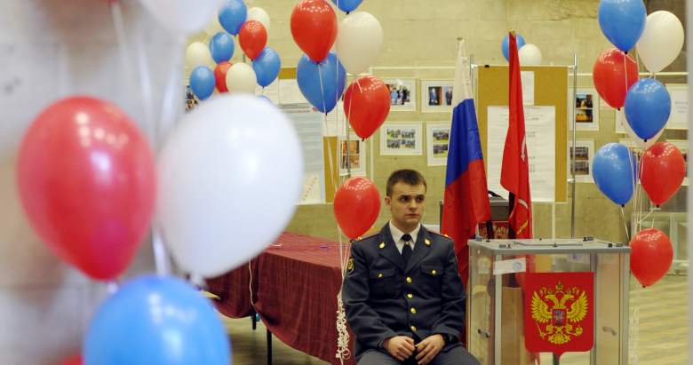 На избирательном участке в день выборов президента РФ, 2012 год. Фото: Руслан Шамуков / ТАСС