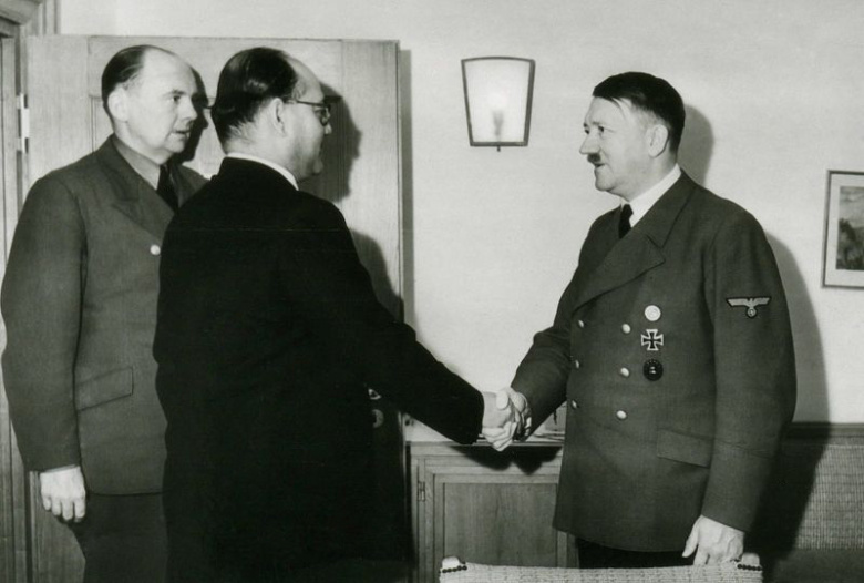 Встреча Боса и Адольфа Гитлера