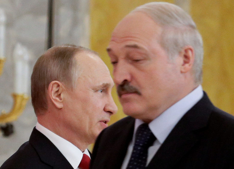 Владимир Путин и Александр Лукашенко. Фото: Dmitri Lovetsky / Reuters