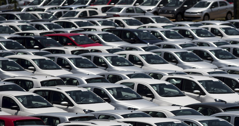 Машины Volkswagen на заводе в Сан Хосе дос Кампос.