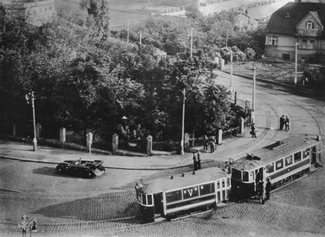 Кобылисский поворот в Праге сразу после покушения. 27 мая 1942 года