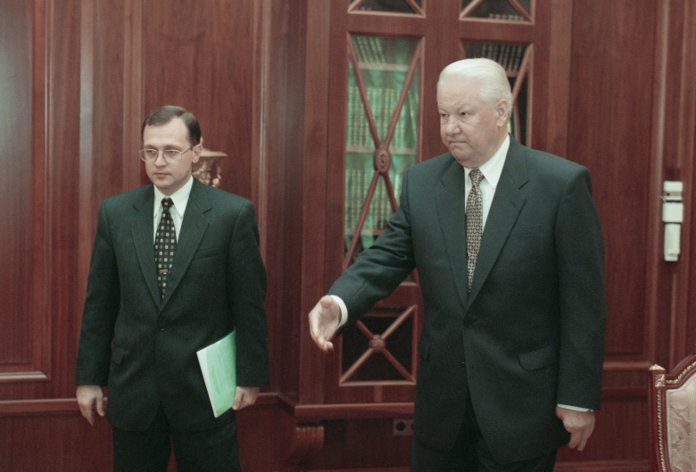 Встреча Бориса Ельцина и Сергея Кириенко в Кремле, 17 августа 1998 года. Фото: Александр Сенцов,  Александр Чумичев / ТАСС