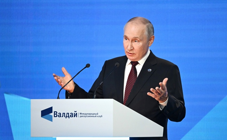 Владимир Путин на пленарной сессии клуба «Валдай»