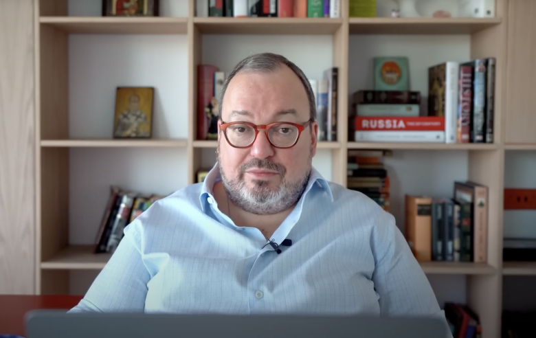 Станислав Белковский