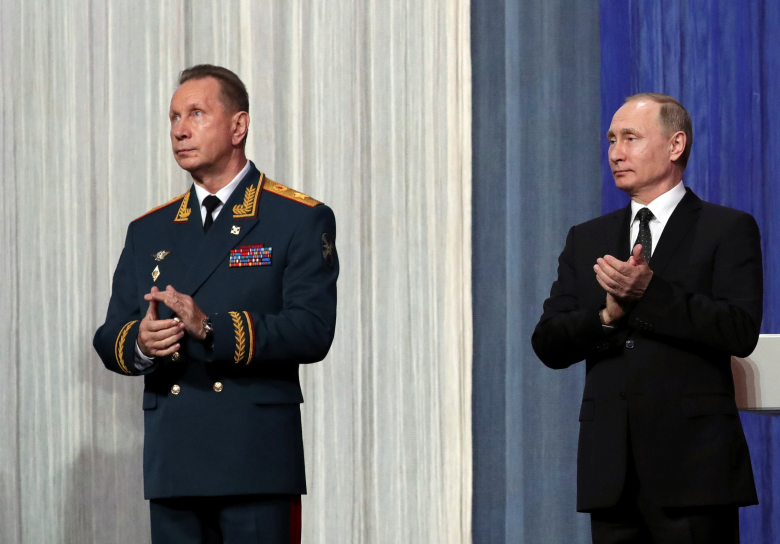Виктор Золотов и Владимир Путин. Фото: Mikhail Klimentyev/ Kremlin / Sputnik / Reuters