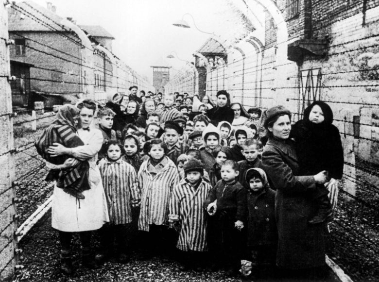 Дети, освобожденные из Освенцима