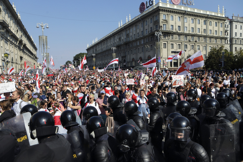 Протесты против результатов президентских выборов в Минске. Фото: AP / TASS